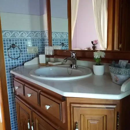 Country house Casa Anxelina *